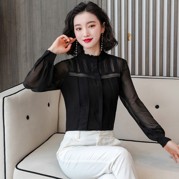 Elegantna ženska košulja sa širokim rukavima i gumbima