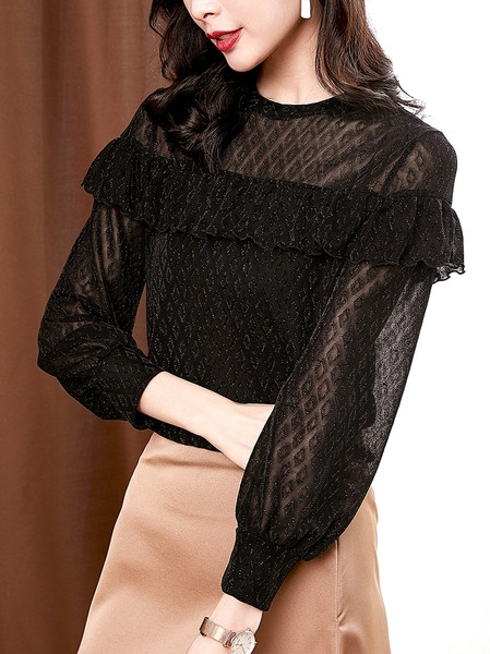 Korszerű női blúz kerek nyakkivágással, széles ujjakkal