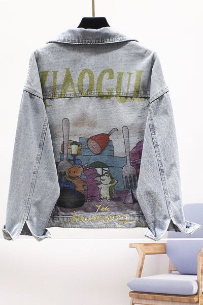 Jachetă modernă de denim de damă cu aplicație colorată și mâneci lungi