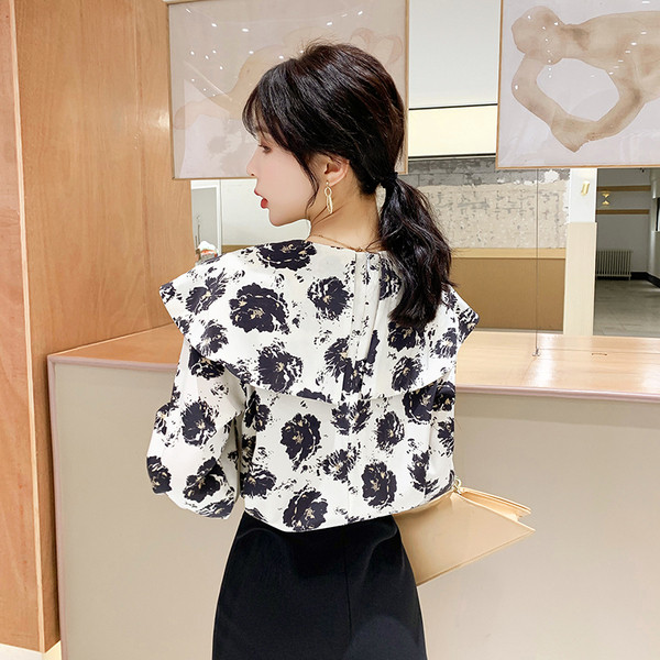 Cămașă casual de damă cu model floeal și panglică