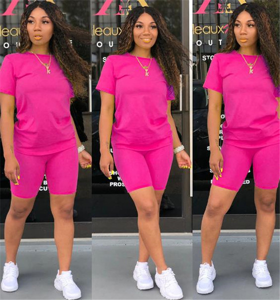 Kétrészes női sportkészlet, pólóval és nadrággal