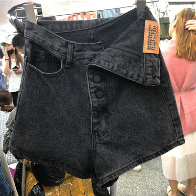 Дамски ежедневни къси панталони с висока талия в черен цвят 