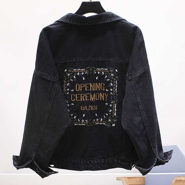 ÚJ modell női modern farmerdzseki hímzéssel és felirattal