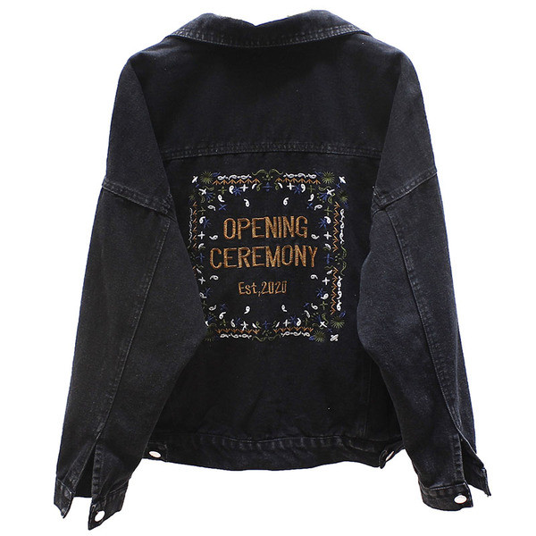 ÚJ modell női modern farmerdzseki hímzéssel és felirattal