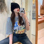 Tricou casual dama model larg cu decolteu oval si imprimeu color