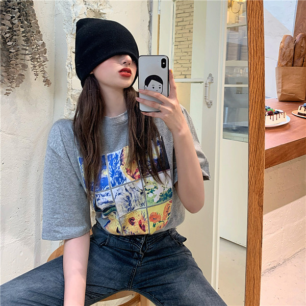 Tricou casual dama model larg cu decolteu oval si imprimeu color