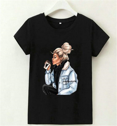 Tricou casual de dama cu maneca scurta si aplicatie colorata