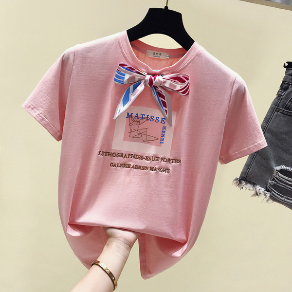 Modern női blúz szalaggal és kerek nyakkivágással