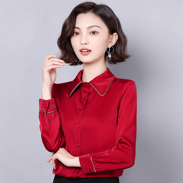 Копринена дамска риза с класическа яка и копчета