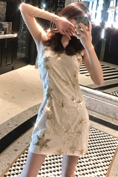 Модерна дамска рокля с пайети 