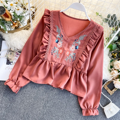 Cămașă casual de damă cu broderie și decolteu spitz