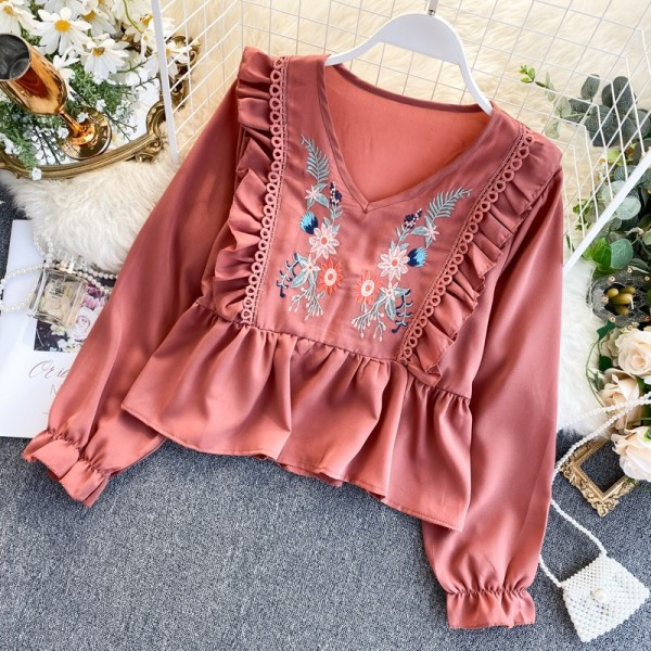 Cămașă casual de damă cu broderie și decolteu spitz