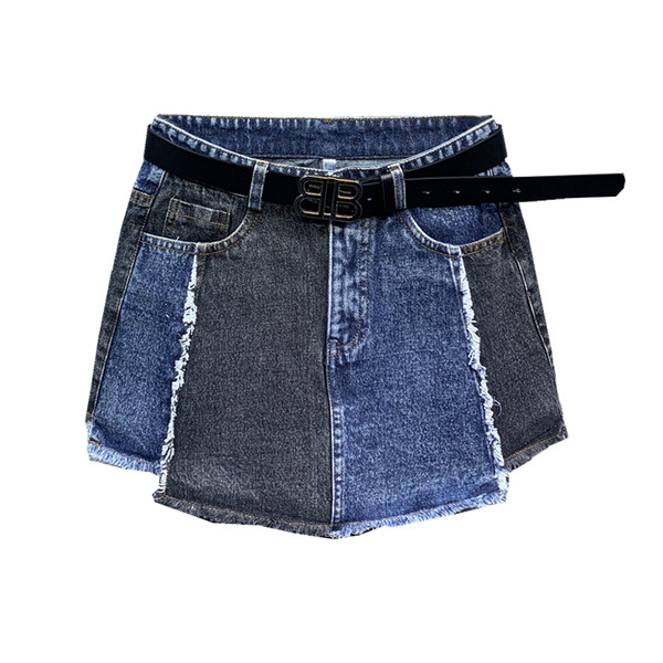 Къса дамска дънкова пола с колан и скъсани мотиви