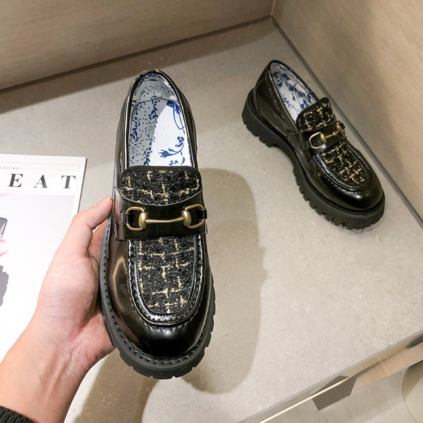 Model nou de mocasini casual dama cu decor metalic