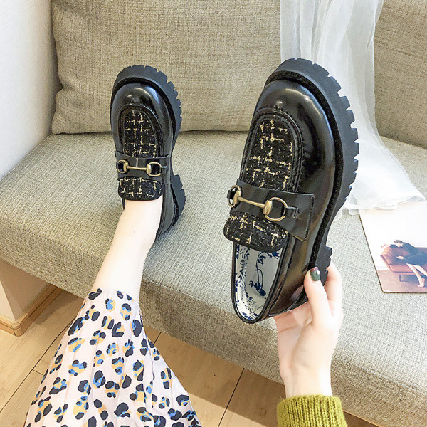 Model nou de mocasini casual dama cu decor metalic