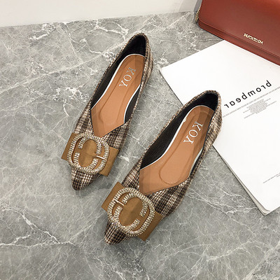 Mocasini de dama in carouri model ascutit cu catarama metalica si talpa plata