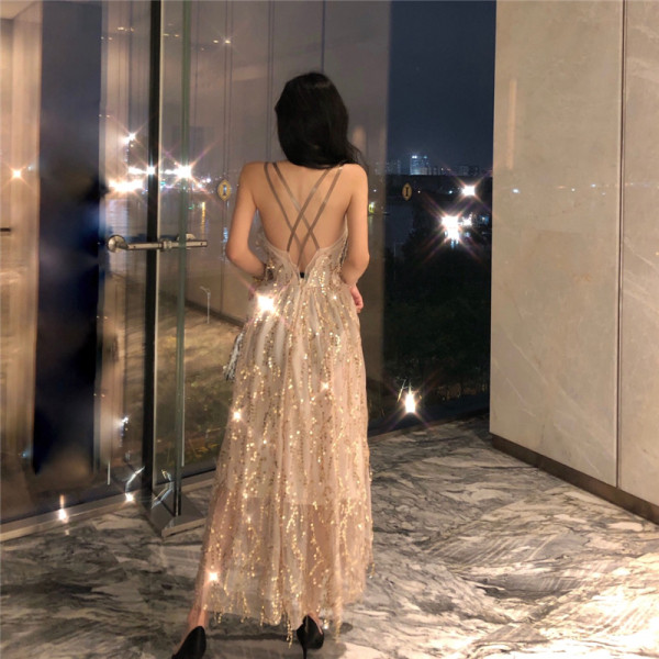 Rochie lunga de dama cu spatele gol si paiete