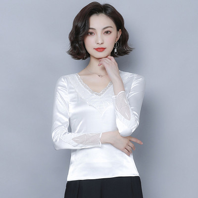Ženska svilena bluza sa špic izrezom i dugim rukavima