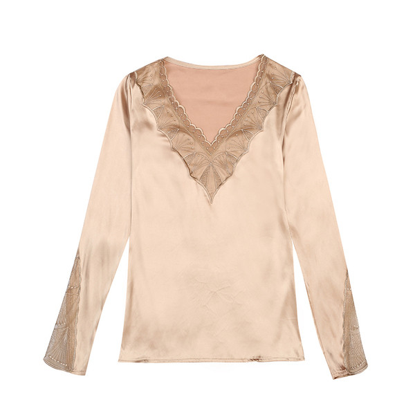 Ženska svilena bluza sa špic izrezom i dugim rukavima
