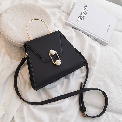 Geanta de dama moderna cu maner scurt metalic