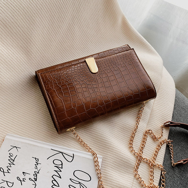 Geantă de damă modernă din piele ecologică cu lanț metalic lung