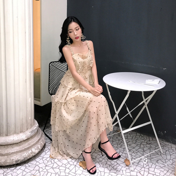 Rochie lungă de damă cu buline cu bretele largi