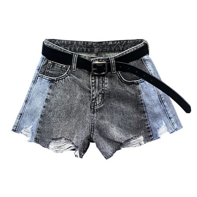 Női rövidnadrág új modellje övvel, szakadt motívumokkal