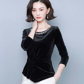 Modern női bársony blúz gyöngyökkel és kerek nyakkivágással