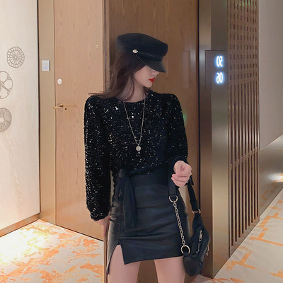 Нов модел дамска блуза с овално деколте и гол гръб