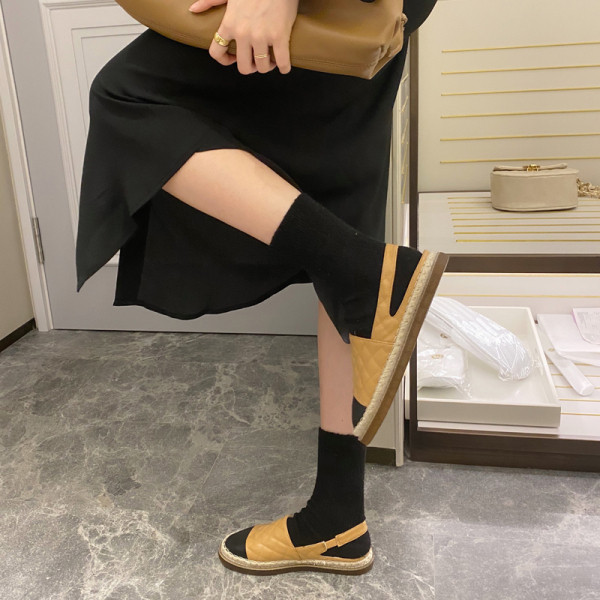 Női alkalmi szandál eko bőrből