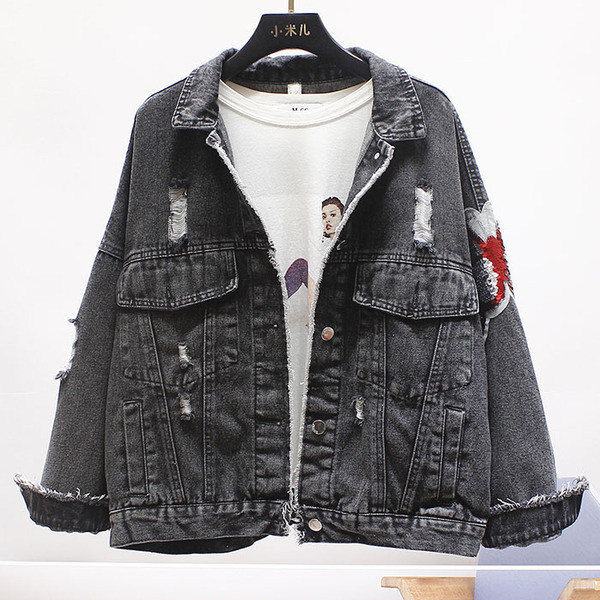 Модерно дамско дънково яке с пайети и разкъсани мотиви 