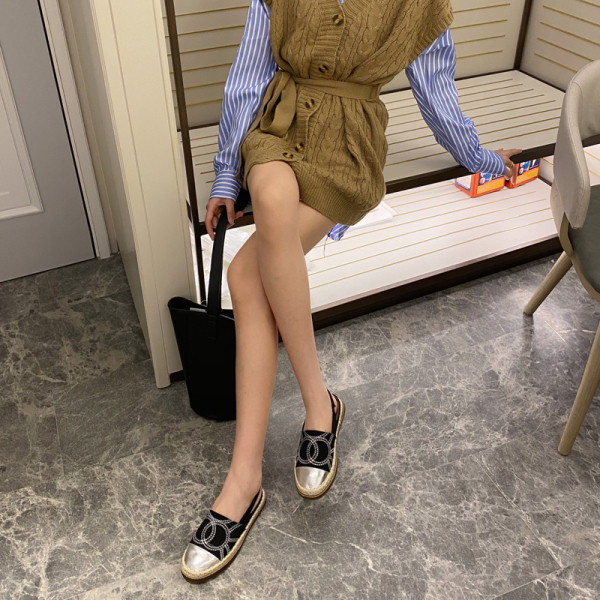 Ženske casual sandale od eko kože sa ravnim đonom