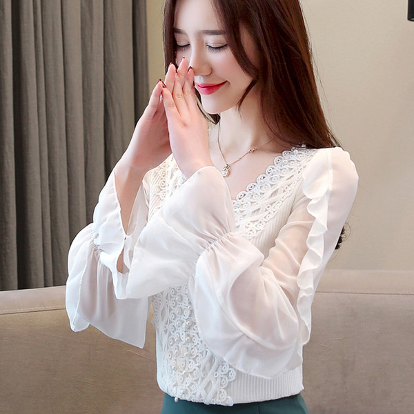 Cămașă elegantă de damă cu perle și decolteu spitz