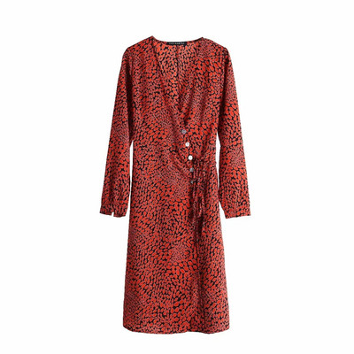 Új modell női ruha spitz nyakkivágással és hosszú ujjal