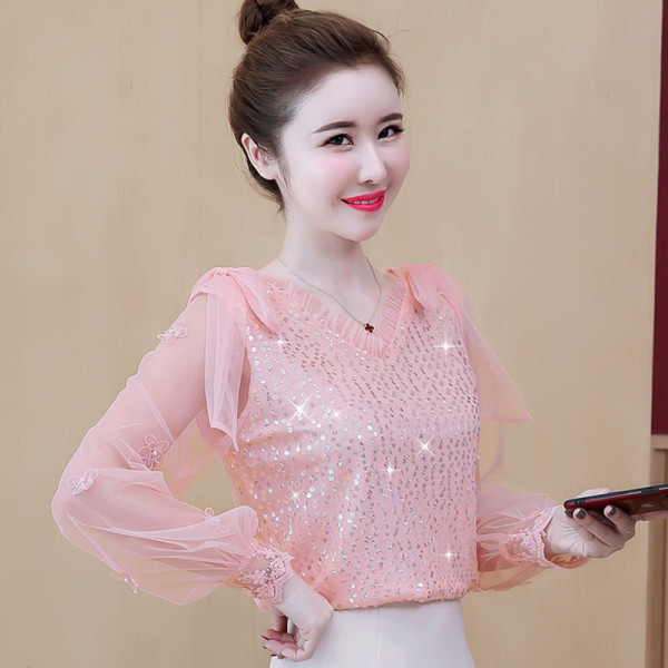 Bluză de damă elegantă cu paiete și mâneci din tul