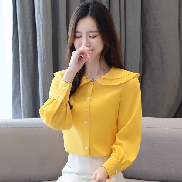 Cămașă elegantă de damă cu decolteu rotund și nasturi