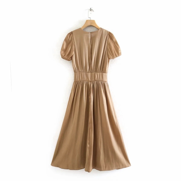 Дамска модерна рокля с овално деколте и къс ръкав