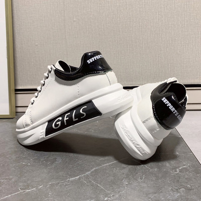 Női alkalmi tornacipő lapos talppal és felirattal