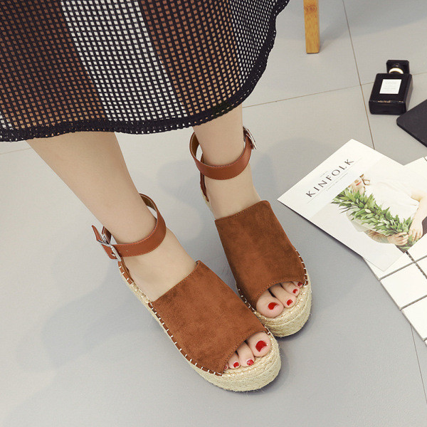 Sandale moderne din piele intoarsa ecologica si platforma