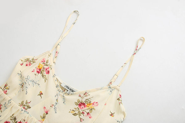 Maiou scurt dama model nou cu bretele subtiri si model floral