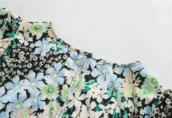 Ежедневна цветна дамска рокля с къс ръкав и овално деколте