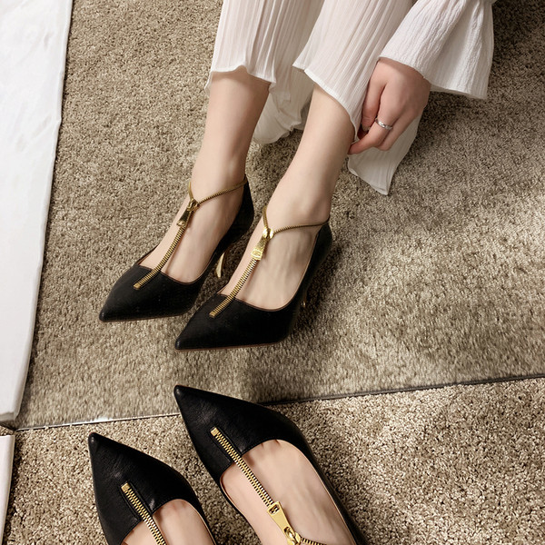 Elegantne ženske cipele s patentnim zatvaračem i tankom petom