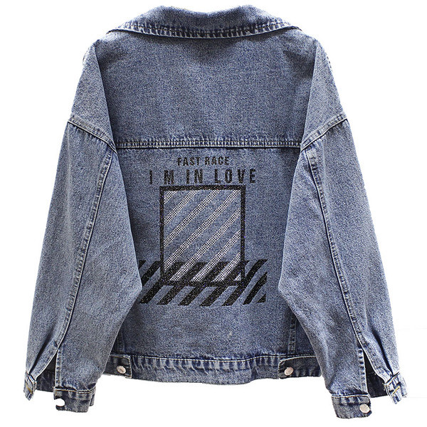 Női alkalmi farmerdzseki kövekkel és széles ujjakkal