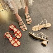 Modern női szandál 5 cm vastag sarokkal