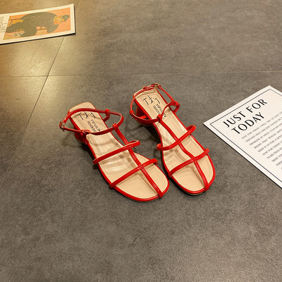 Modern női szandál 5 cm vastag sarokkal