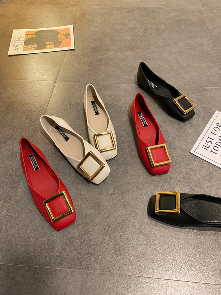 Ženske casual cipele s ravnim potplatom i metalnim elementom