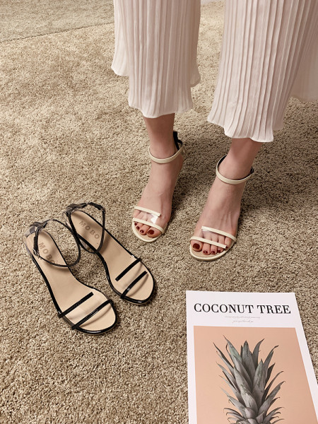 Sandale de dama stilate cu toc transparent de 6 cm