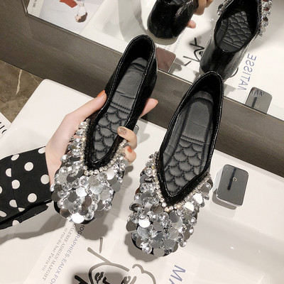 Alkalmi női cipő lapos talppal és flitterekkel