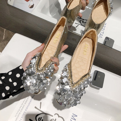 Alkalmi női cipő lapos talppal és flitterekkel