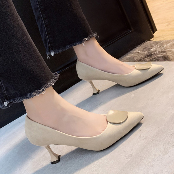 Moderne ženske cipele na špic